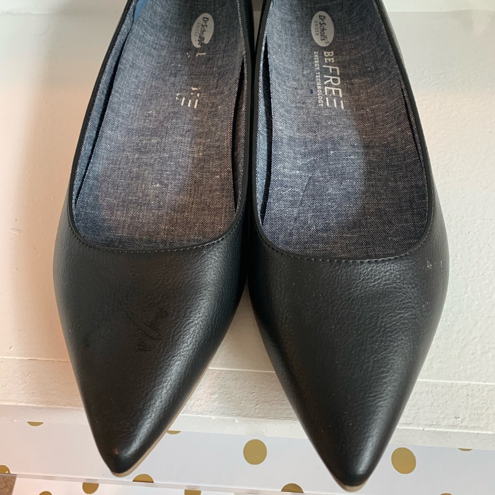 Dr. Scholl’s Be Free black pointed toe flats